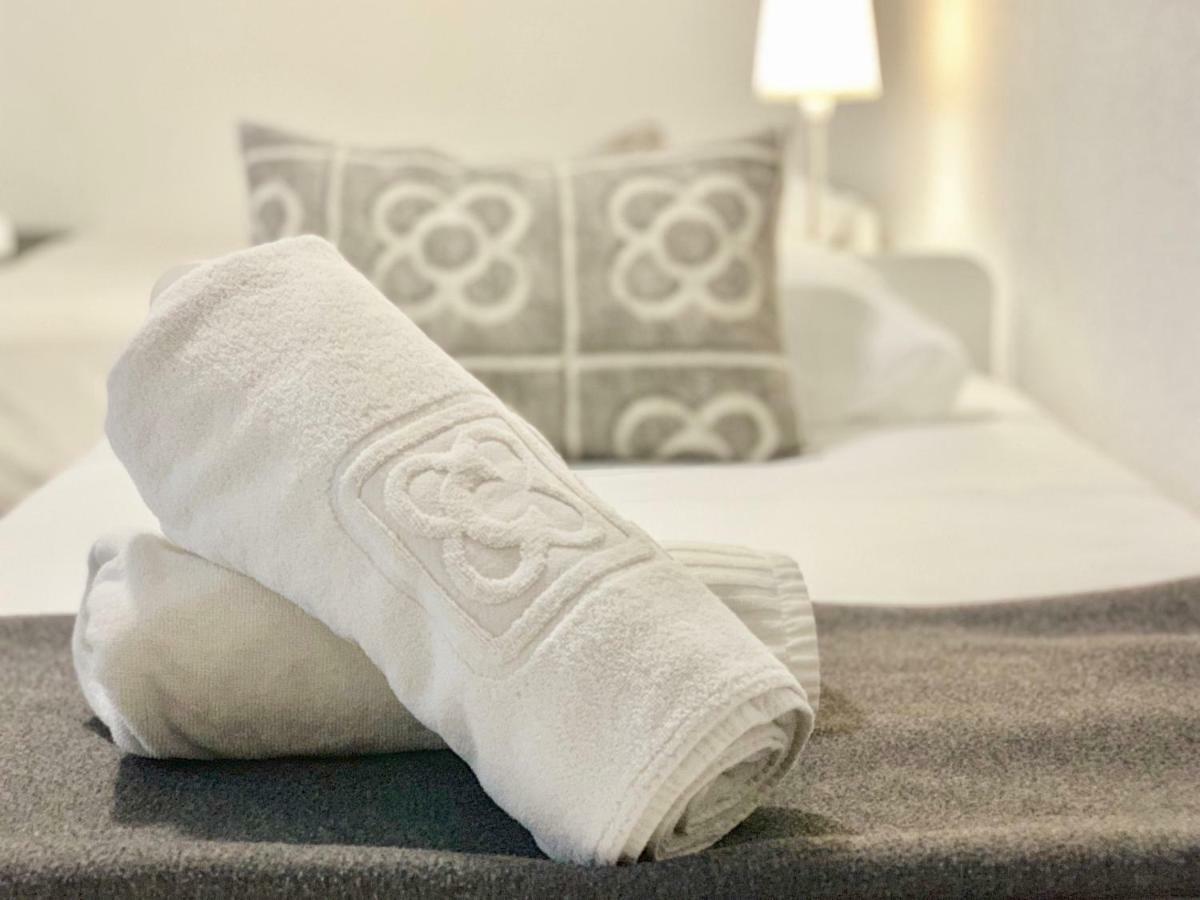 Charm Miro Apartment Барселона Екстериор снимка