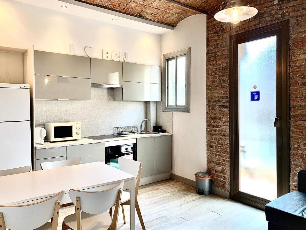 Charm Miro Apartment Барселона Екстериор снимка